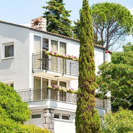 Mitan Gostinjska kuća Novi Vinodolski